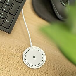 maXlife Magnetic Wireless Charger 7