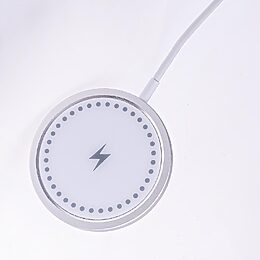 maXlife Magnetic Wireless Charger 8