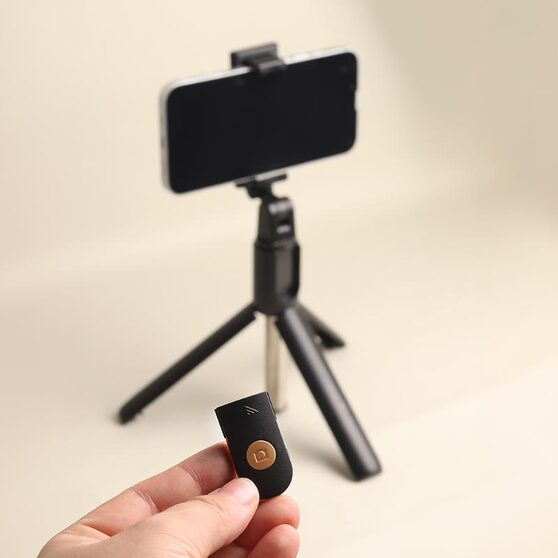 maXlife bluetooth tripod og selfie stick 3